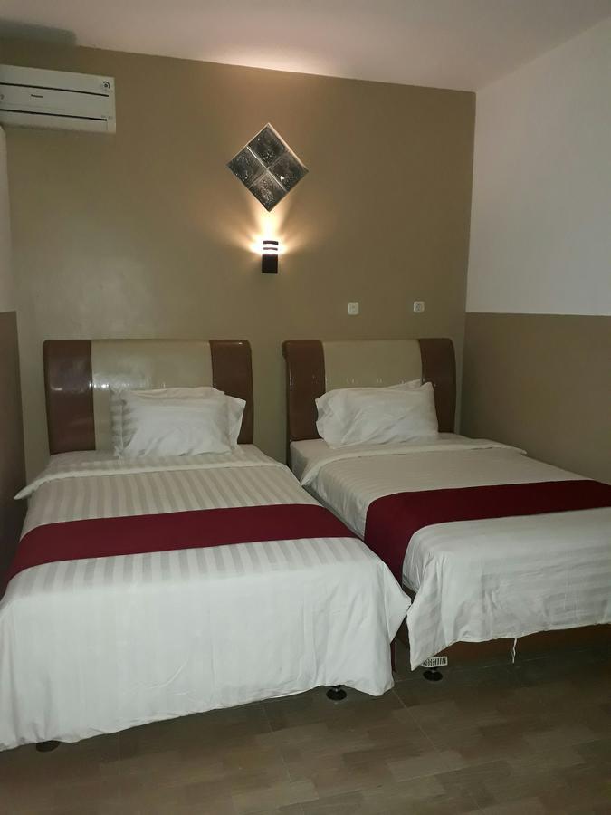 The New Orlinds Guest House Wonosari المظهر الخارجي الصورة